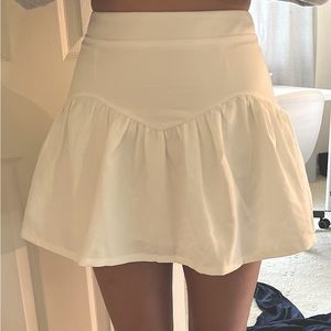 Princess Polly Mini skirt size 4 - never worn